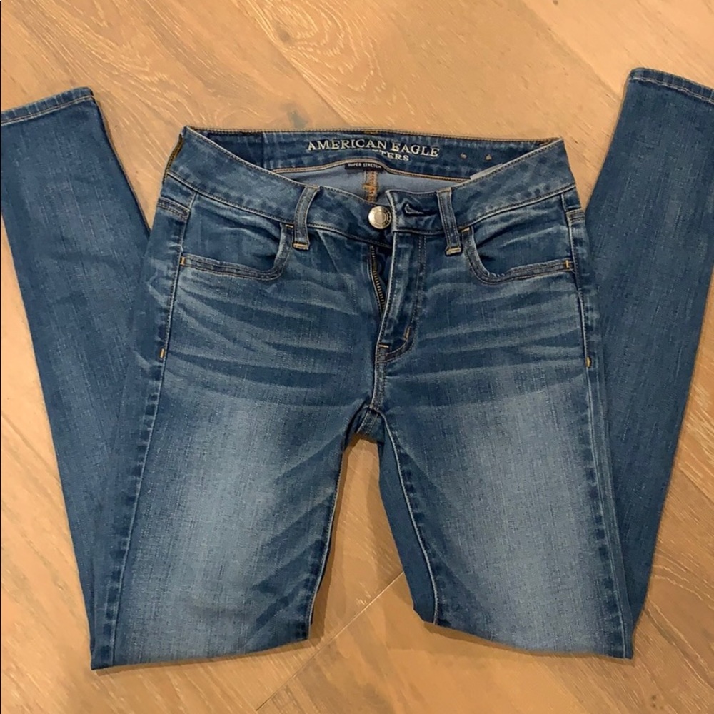 American Eagle jegging.